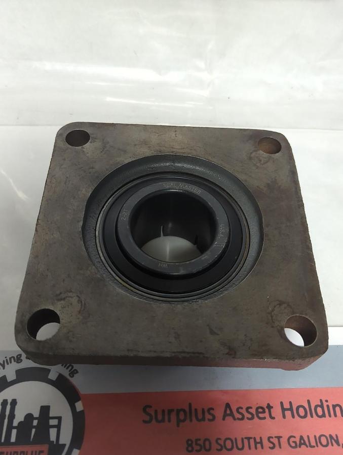 Used SEALMASTER,4-BOLT FLANGE BEARING 2 INCH BORE PRE-OWNED