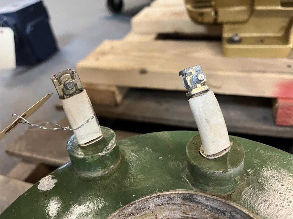 Used GE,1D176G1A,SHUNT COIL 8" WHEEL DIA 47/66VDC