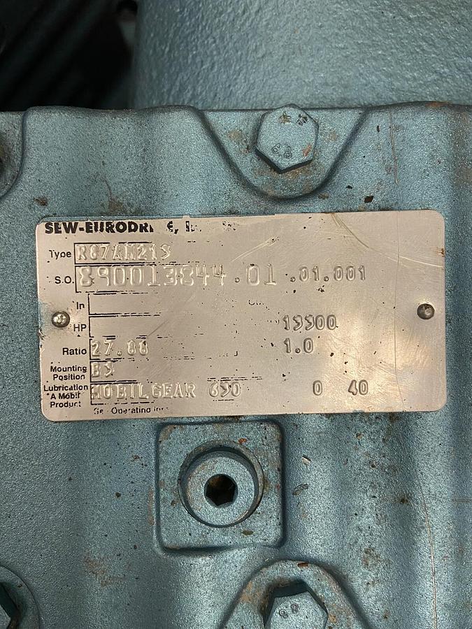 SEW Eurodrive,R87AM213,Gear Reducer Ratio 27.88