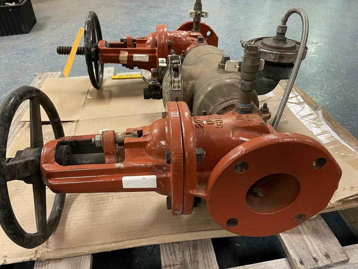 Used KENNEDY,3 INCH,DOUBLE GATE VALVE  BACK FLOW PREVENTER