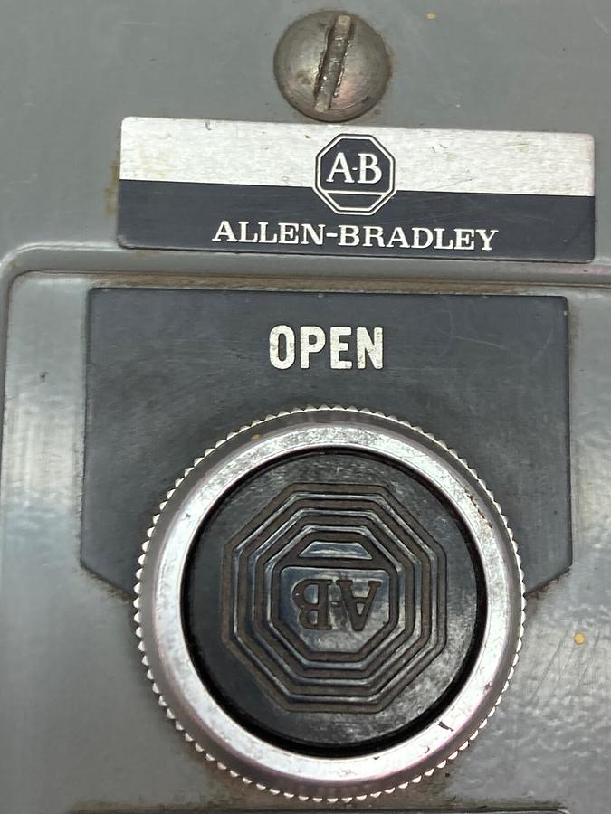 Allen Bradley,800H-2HF,Push Button Station Ser M