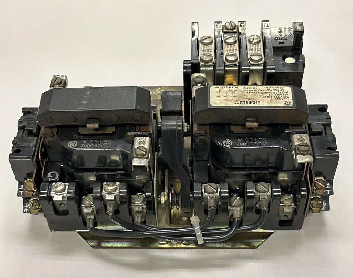 Used GENERAL ELECTRIC,CR309C0,REVERSING STARTER SIZE 1 27A 600V