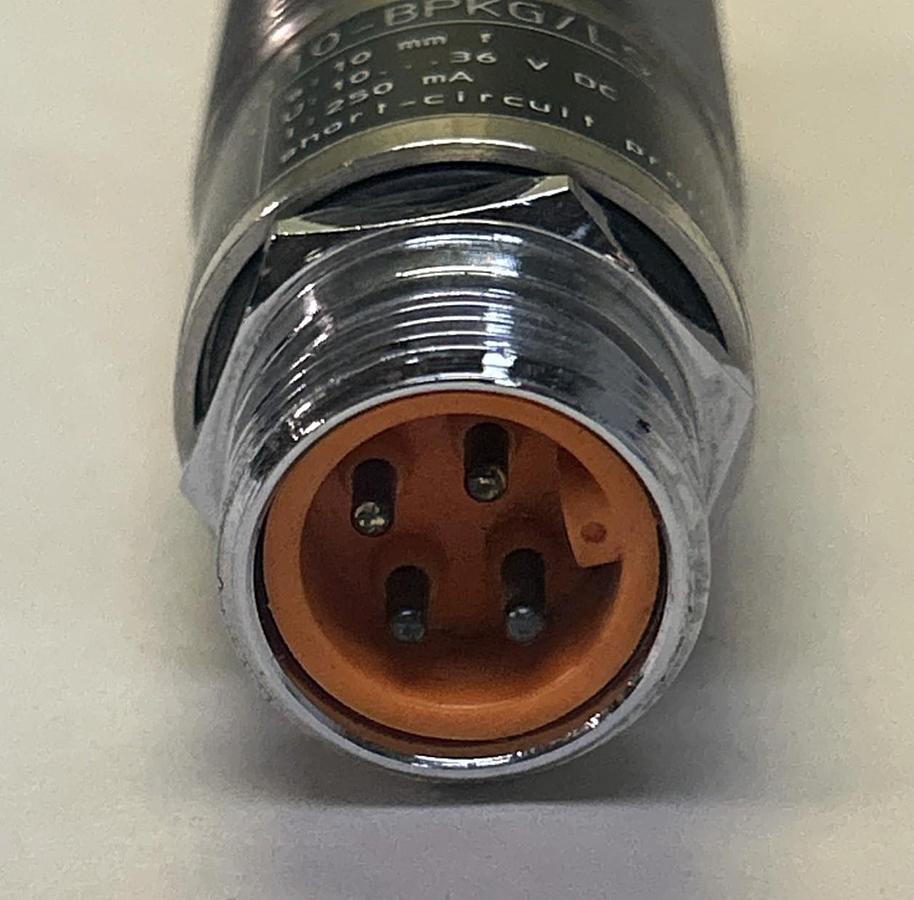 Used IFM EFECTOR,IIA3010-BPKG/LS,PROXIMITY SWITCH