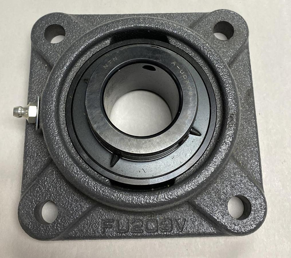 Used NTN,UCFUX-1.1/2,Flange Bearing NOS 1-1/2 INCH