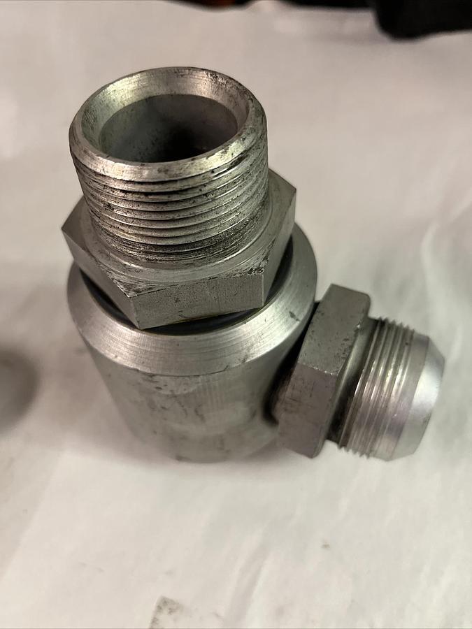 HIGH PRESSURE,90 DEGREE,HYDRAULIC SWIVEL 1-1/4" NPT X JIC 14  1-3/16" 12 THR/In