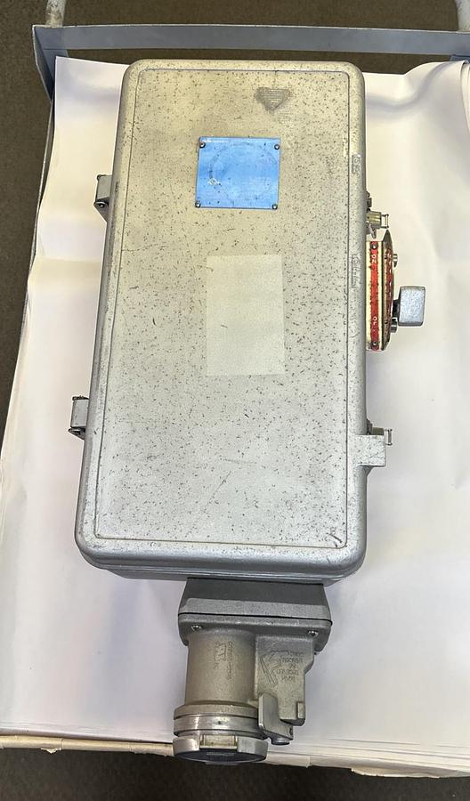 Used CROUSE-HINDS,WSR103542,INTERLOCK RECEPTACLE ENCLOSED DISCONNECT SWITCH 100A 600V