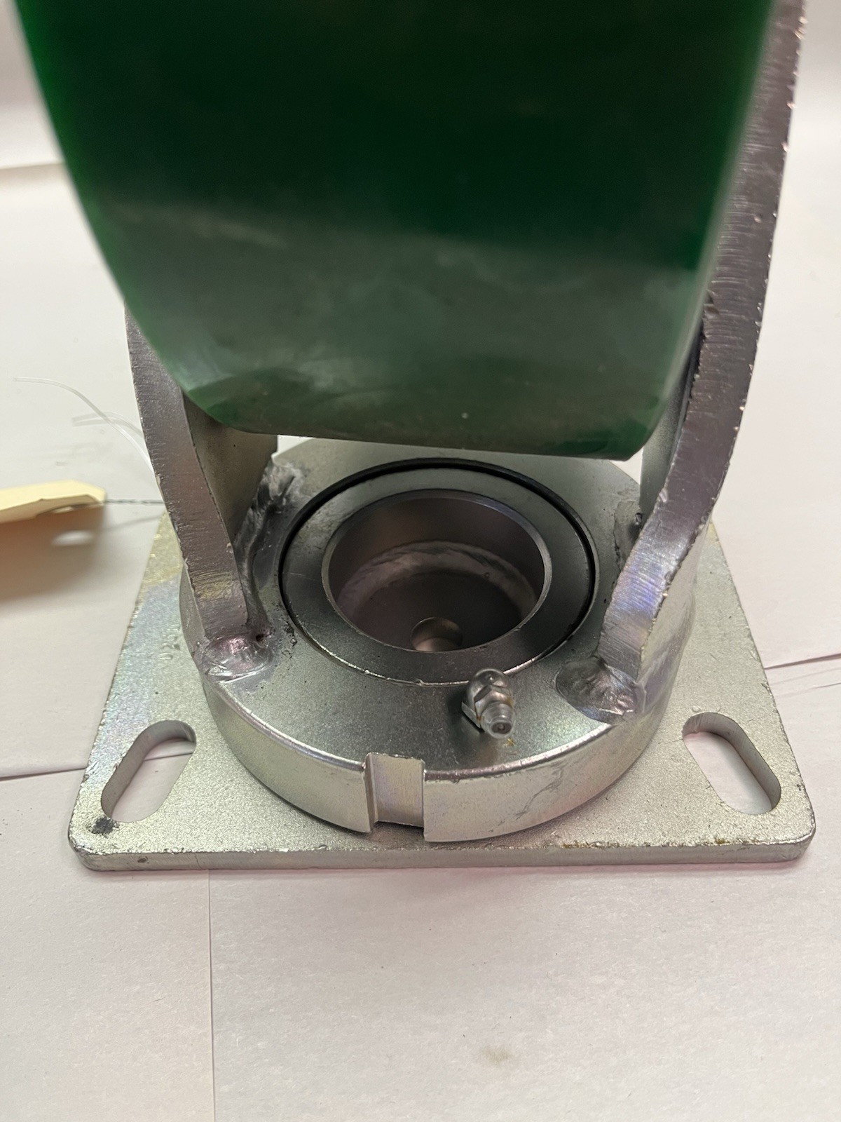 ALBION,81PY08501S,INDUSTRIAL GRADE HEAVY DUTY SWIVEL 2000LB CASTER 8"X3" 81 SER