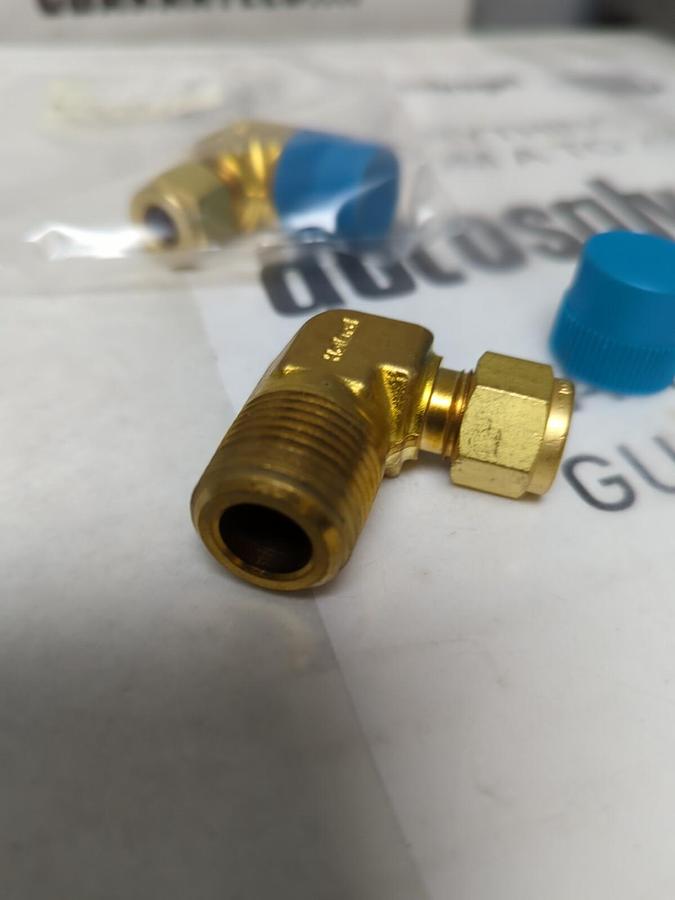 SWAGELOK,B-600-2-8,3/8TX1/2MNPT MALE ELBOW LOT OF 2 NOS