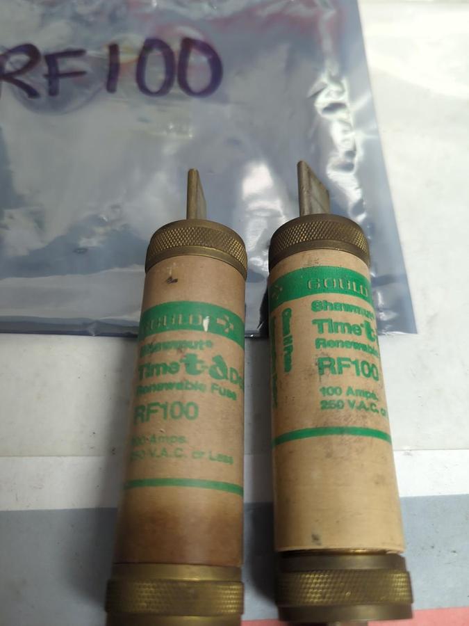 FERRAZ SHAWMUT,RF100,RENEWABLE TIME-DELAY 100 AMP FUSE LOT OF 2 PRE-OWNED