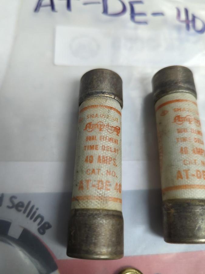 Used GOULD SHAWMUT,AT-DE-40,AMP-TRAP 40 AMP FUSE LOT OF 2 PRE-OWNED