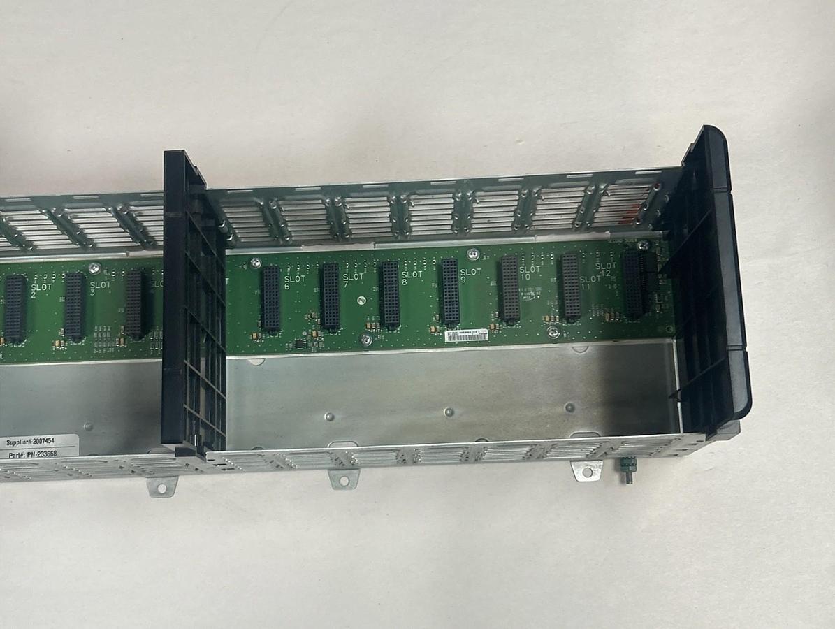 Used ALLEN BRADLEY,1756-A13,13 SLOT CHASSIS W/ 1756-PA72 POWER SUPPLY