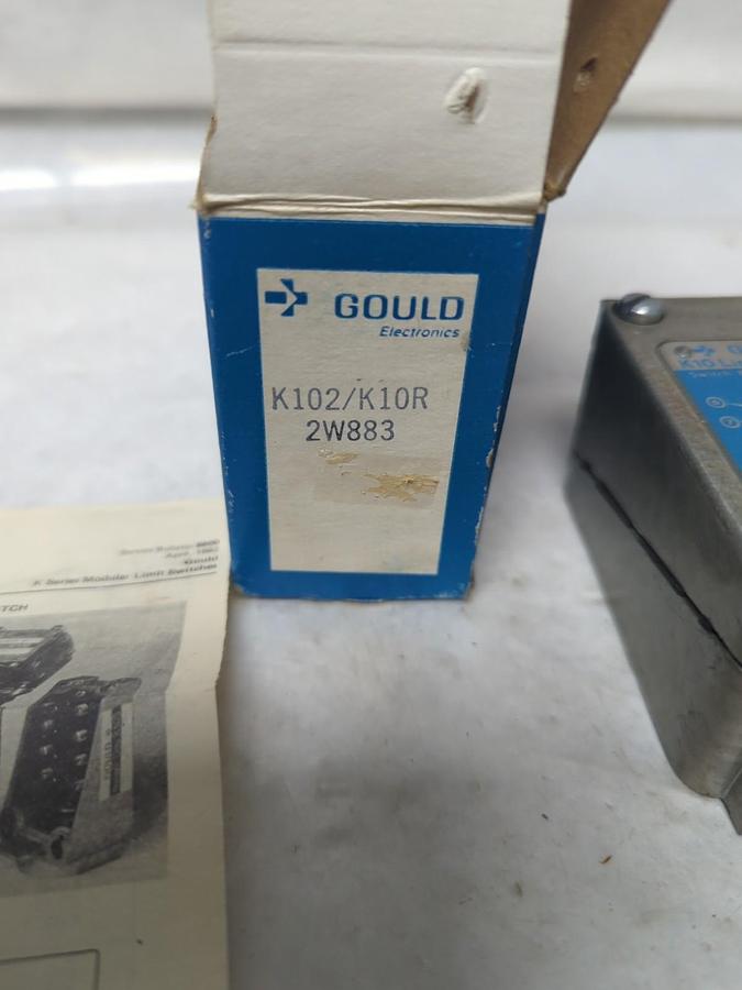 GOULD,K102/K10R,LIMIT SWITCH 2W883 NOS