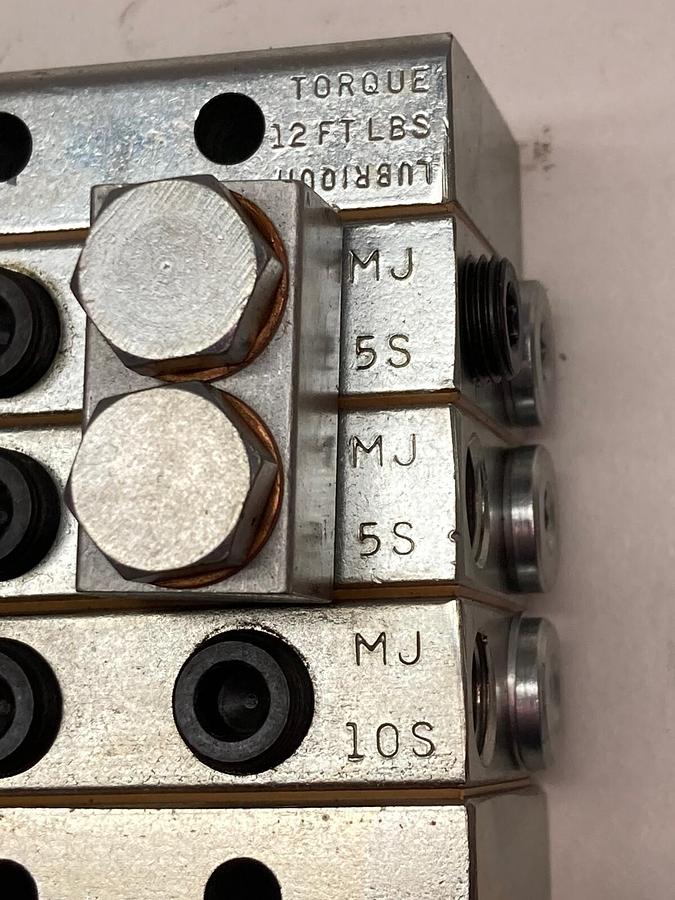 Graco,3074509,Divider Valve