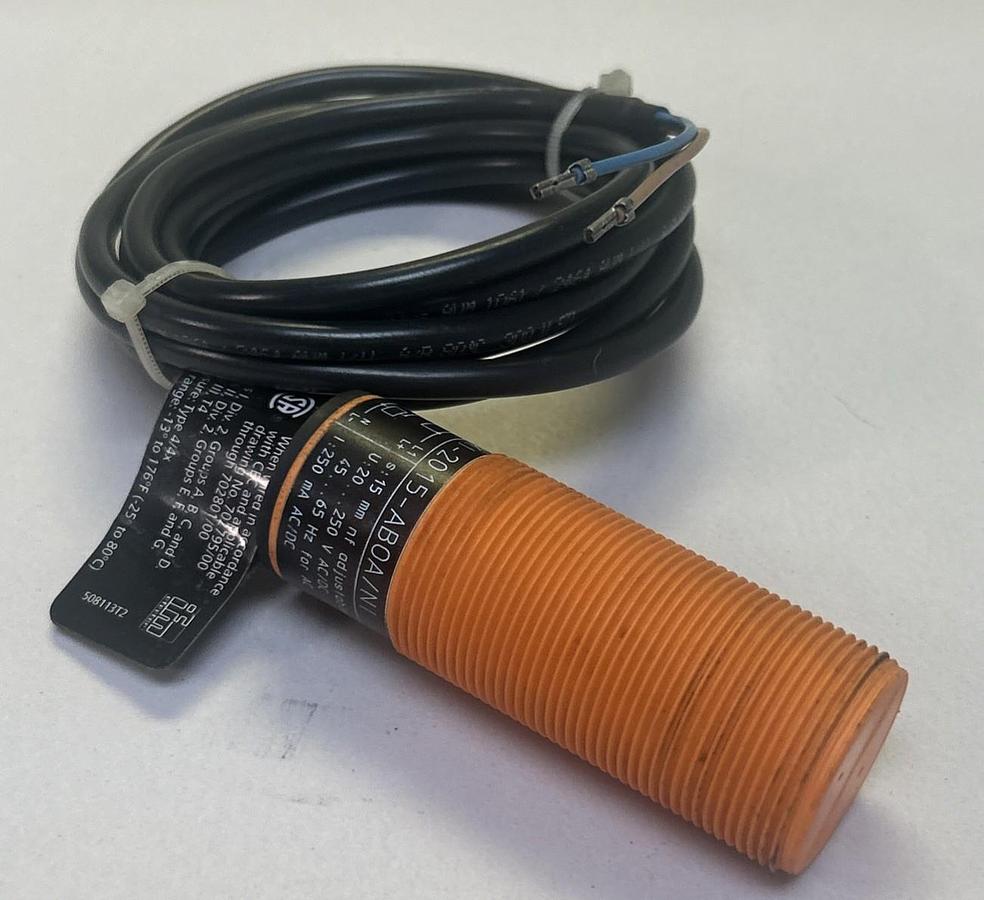 Used IFM EFECTOR,KI0202,PROXIMITY SENSOR