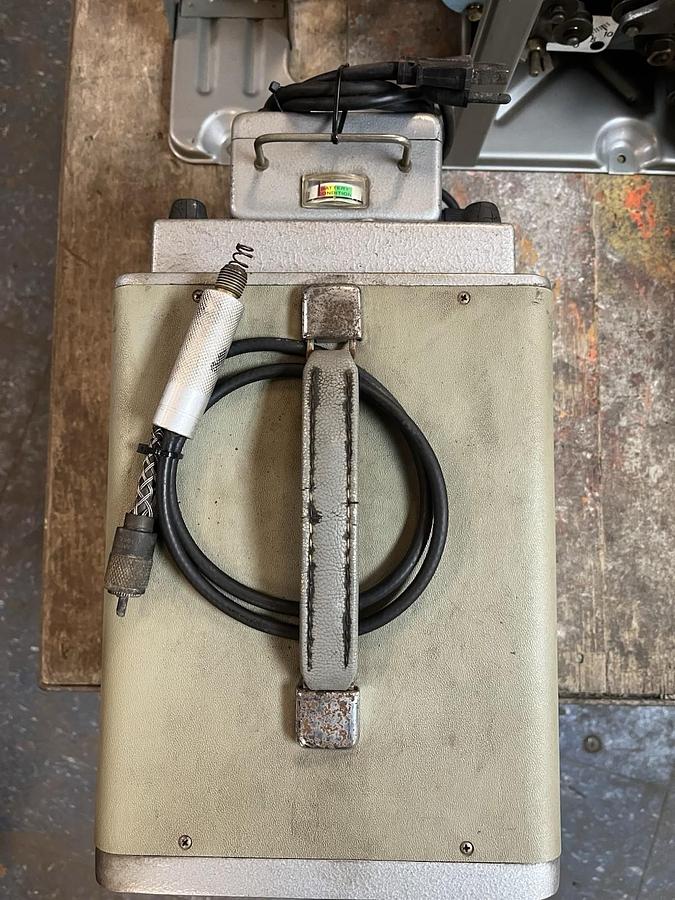 Used MAGNAFLUX,206635,SO-400 Y-8 YOKE BATTERY CHARGER 110V