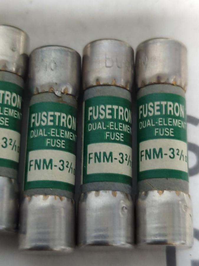 COOPER BUSSMANN,FNM-3-2/10,FUSETRON 3-2/10 AMP FUSES BOX OF 4 FUSES NOS