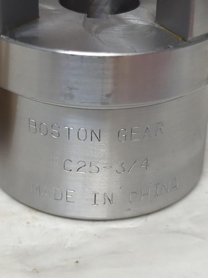 BOSTON,08270,STEEL COUPLING HALF BORE FC25 3/4 INCH NOS
