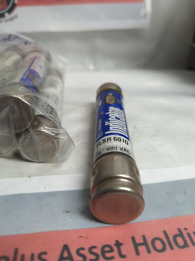 Used LITTELFUSE,FLSR60ID,INDICATOR FUSE 60 AMP LOT OF 10 PRE-OWNED