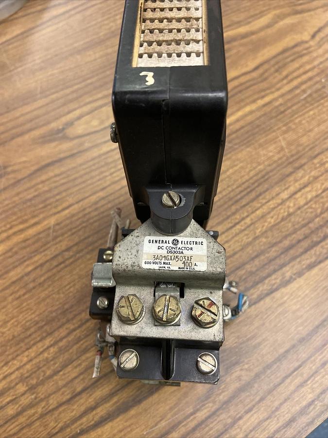Used General Electric,DS303A 3A01GXA503XF,DC Contactor 600V 100A Coil 115/120Vdc