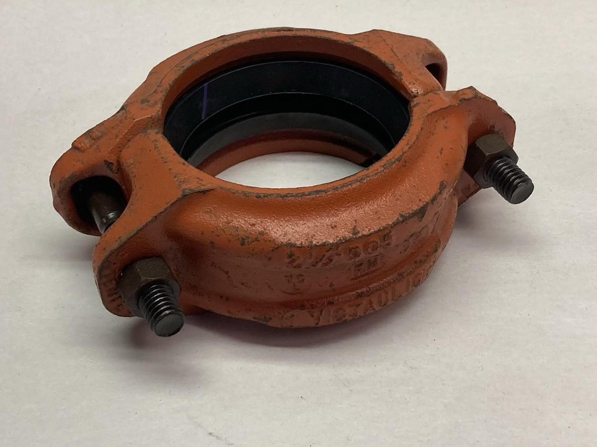 Used Victaulic,2-1/2-005,Pipe Coupling