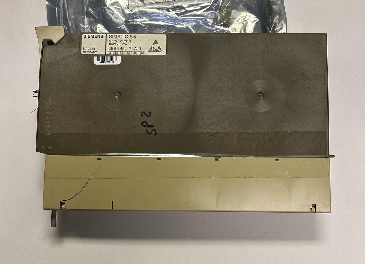 Used SIEMENS,6ES5454-7LA11,DIGITAL OUTPUT MODULE REFURBISHED
