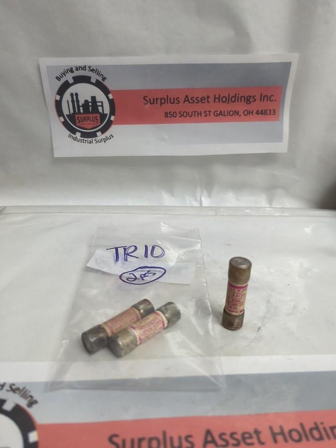 Used GOULD SHAWMUT,TR10,TRI-ONIC 10 AMP FUSE LOT OF 3 PRE-OWNED
