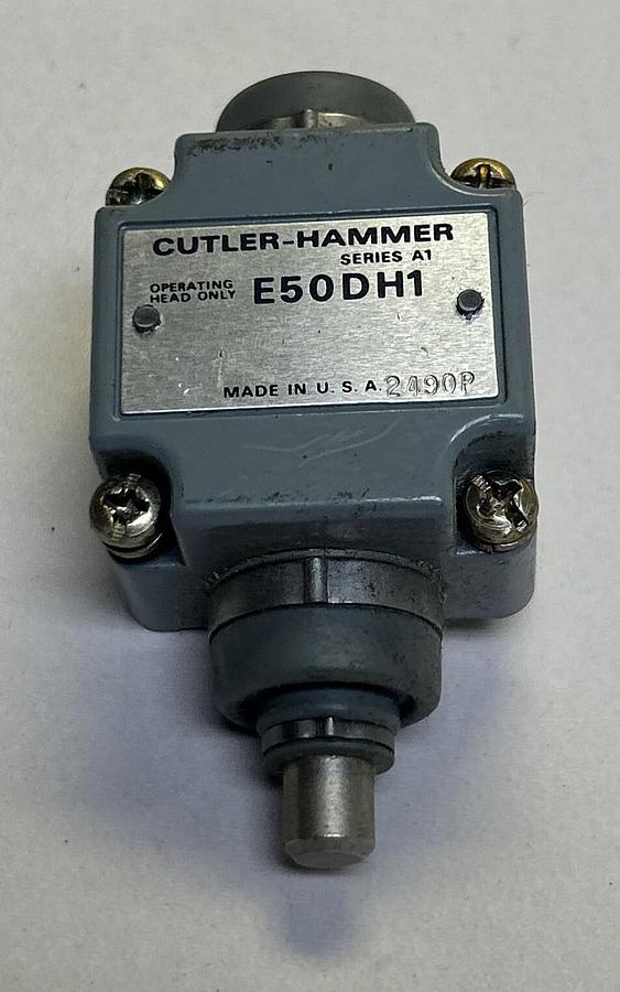 Used CUTLER-HAMMER,E50DH1,LIMIT SWITCH HEAD