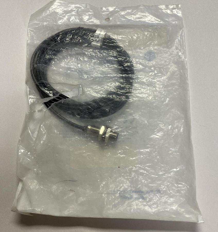 Used ALLEN BRADLEY,872C-DH3NN12-E2,SER C PROXIMITY SENSOR NEW
