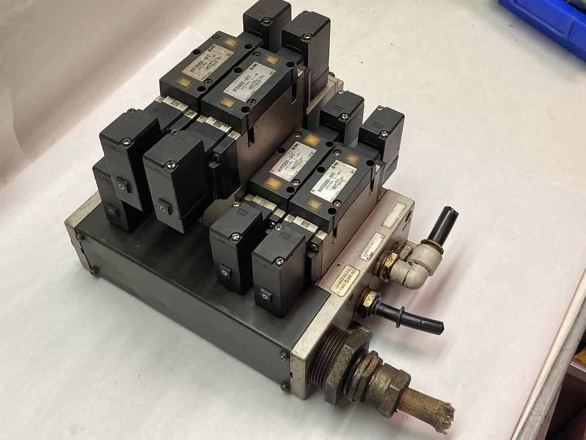 Used SMC,NVFS3200-5FZ,5-Slot Manifold