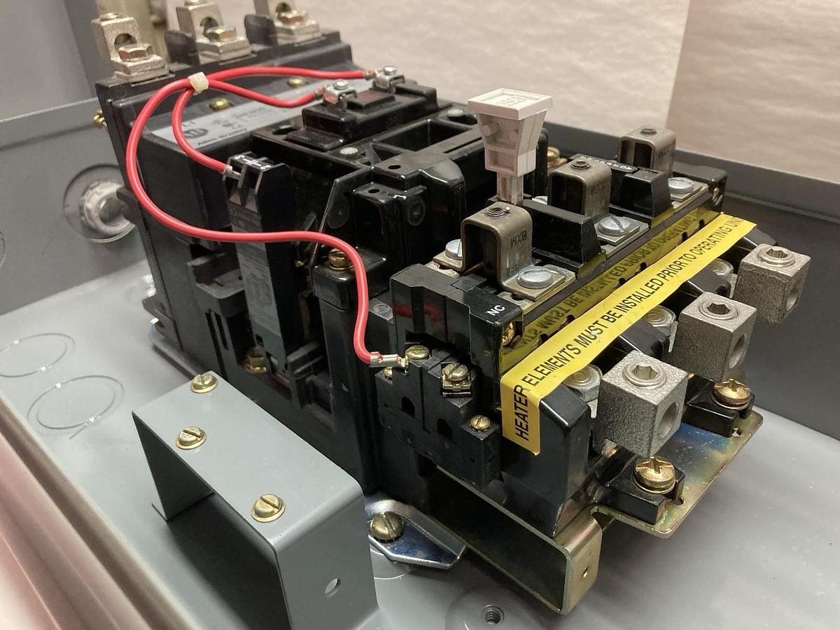 Used Allen Bradley,509-DOD,Contacter Starter Starter Enclosure Size 3 Type 12 Ser A