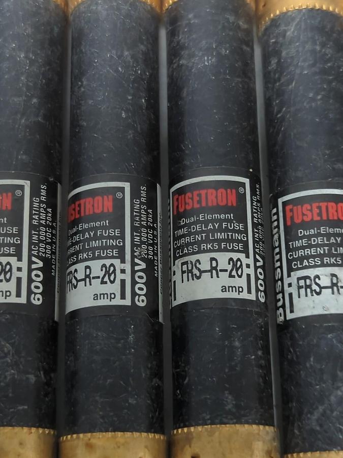 COOPER BUSSMANN,FRS-R-20,FUSETRON 20 AMP FUSES BOX OF 10 NOS