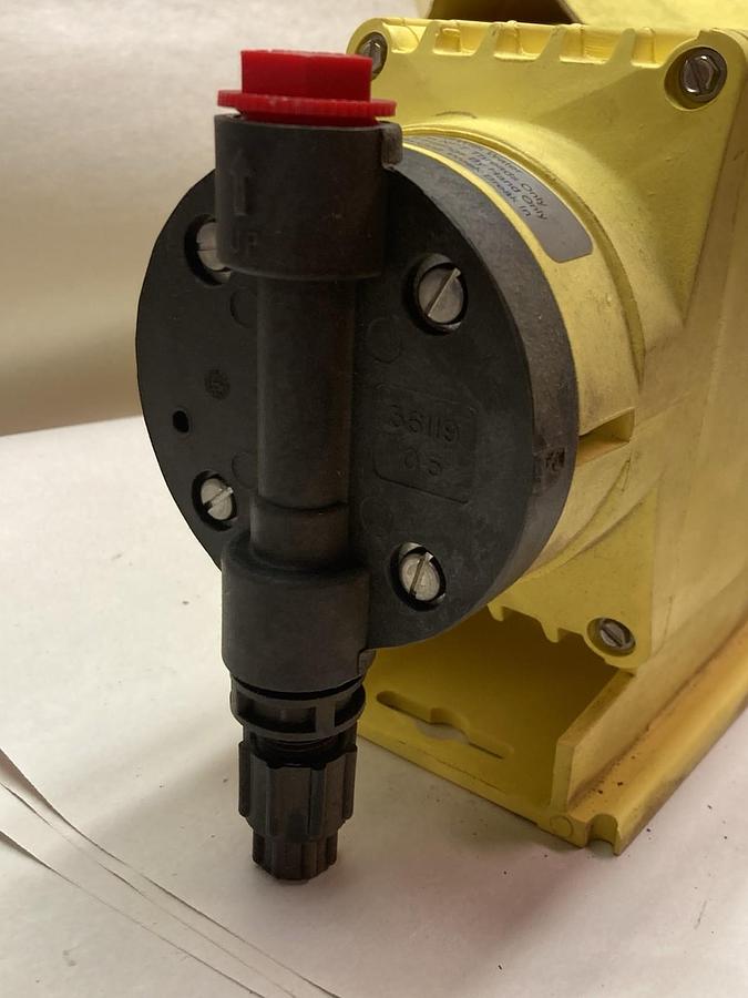 Milton Roy,P121-352SI,Liquipro Metering Pump
