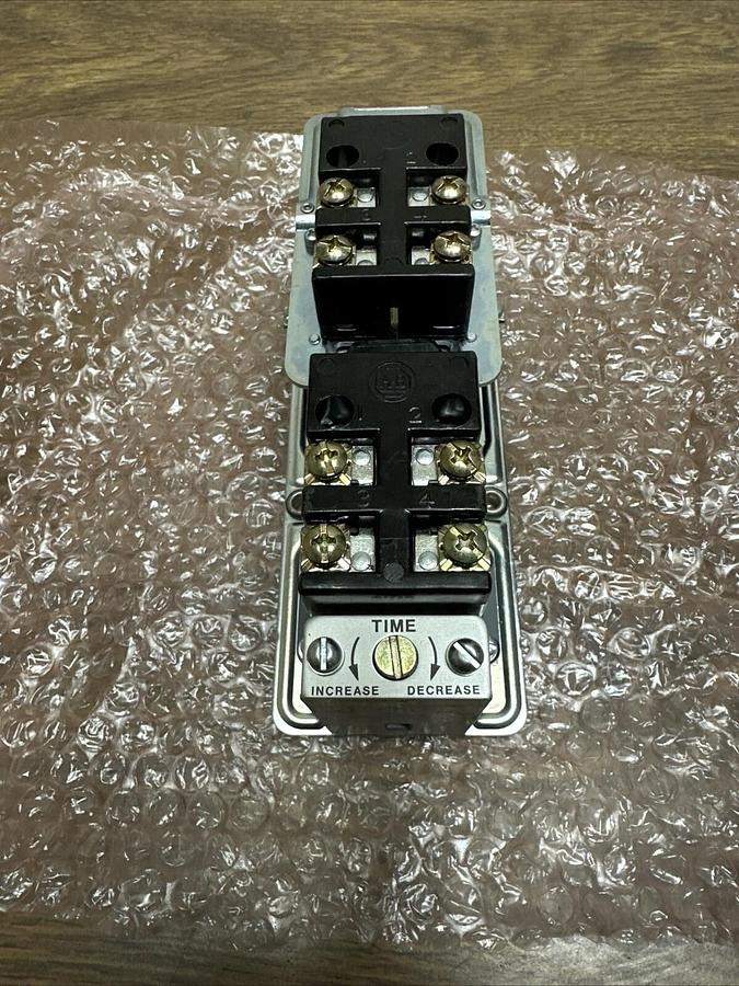 Allen Bradley,849-Z0D331,Pneumatic Timing Relay Ser B