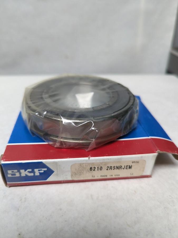 SKF,6210 2RSNRJEM,RUBBER SEALED DEEP GROOVE BALL BEARING WITH SNAP RING NOS