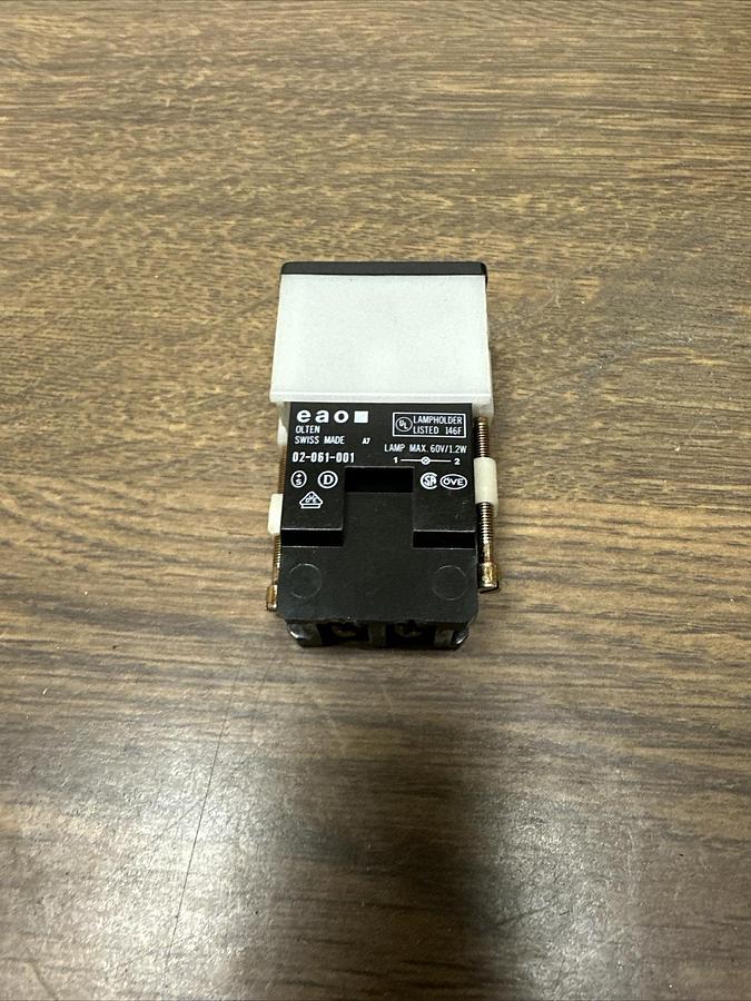 EAO,02-061-001,Lampholder
