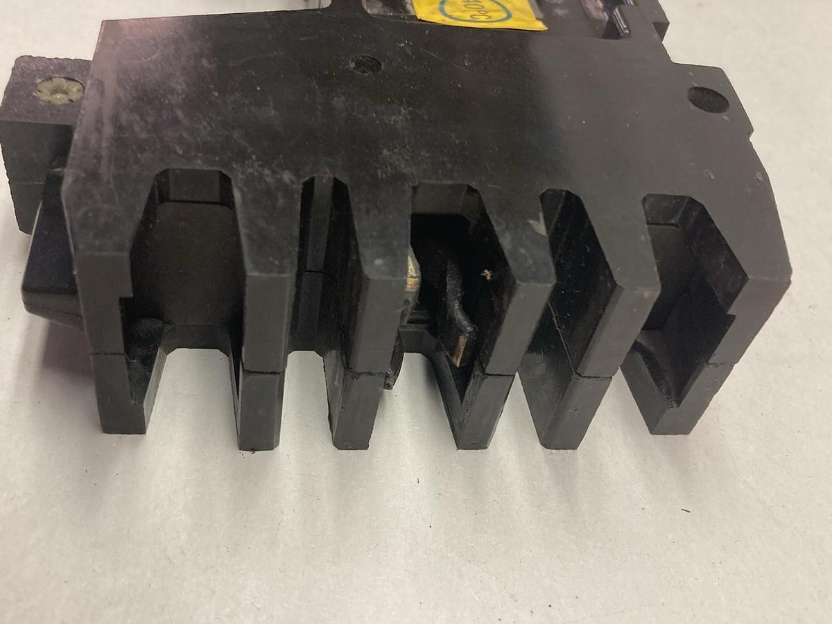 Used Square D,FY-10020B,1-Pole Circuit Breaker 20A