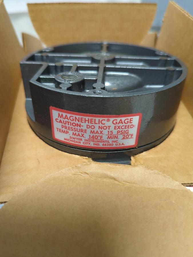 DWYER,2025,MAGNEHELIC DIFFERENTIAL PRESSURE GAUGE NOS