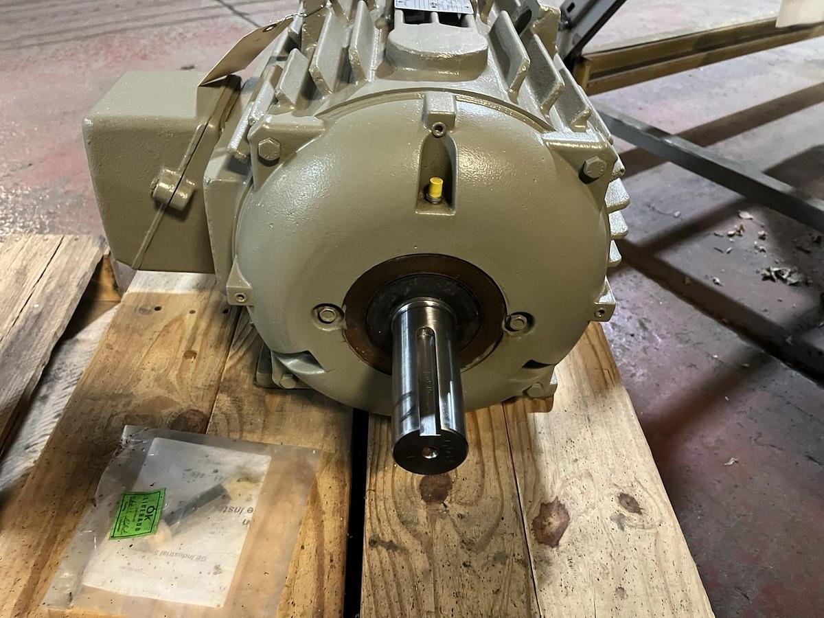 GE,M9160,MOTOR 30HP 1780RPM 3PH 286T 5KS286SAA205D