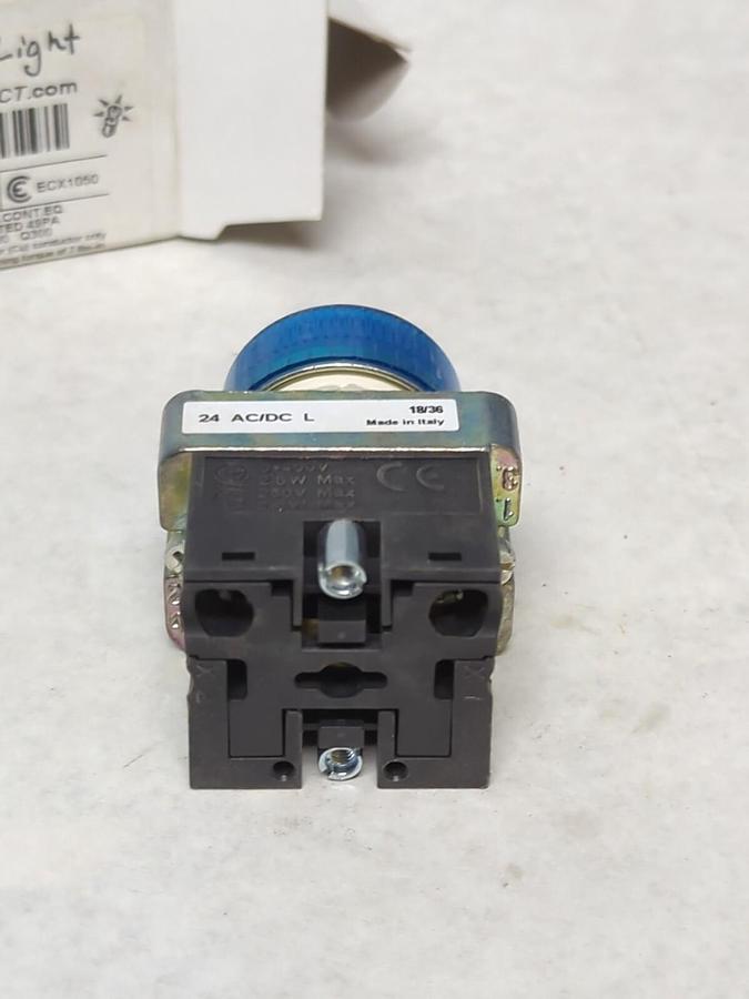AUTOMATION DIRECT,GCX1234-24L,BLUE INDICATOR LIGHT NOS