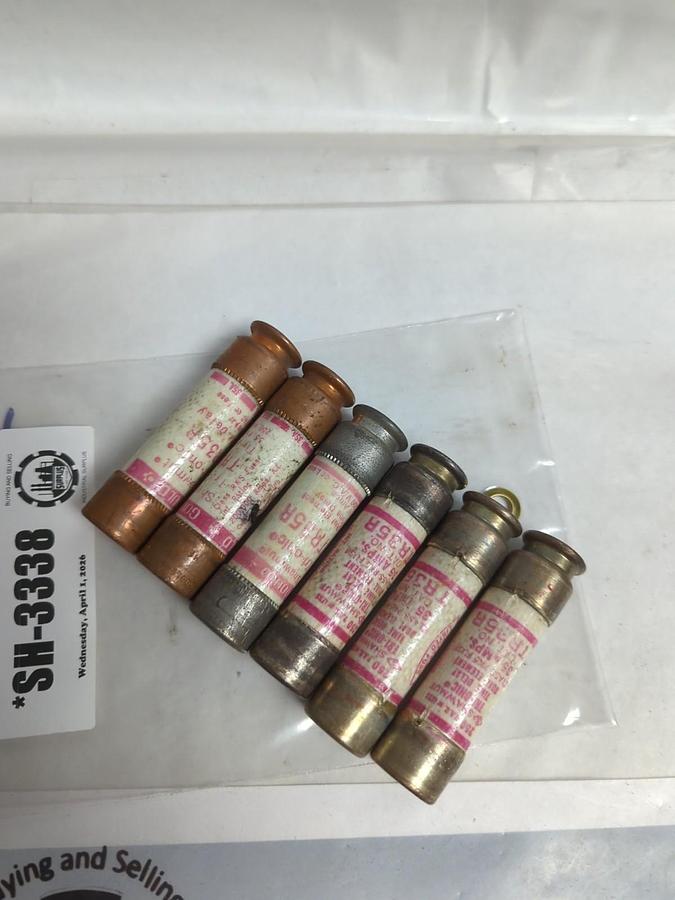 Used GOULD SHAWMUT,TR-35R,TRI-ONIC 35 AMP FUSE LOT OF 6 PRE-OWNED