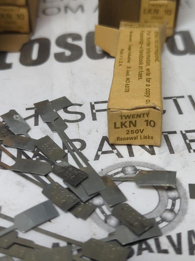 COOPER BUSSMANN,LKN-10,SUPER-LAG RENEWAL LINKS 250V LOT OF 220