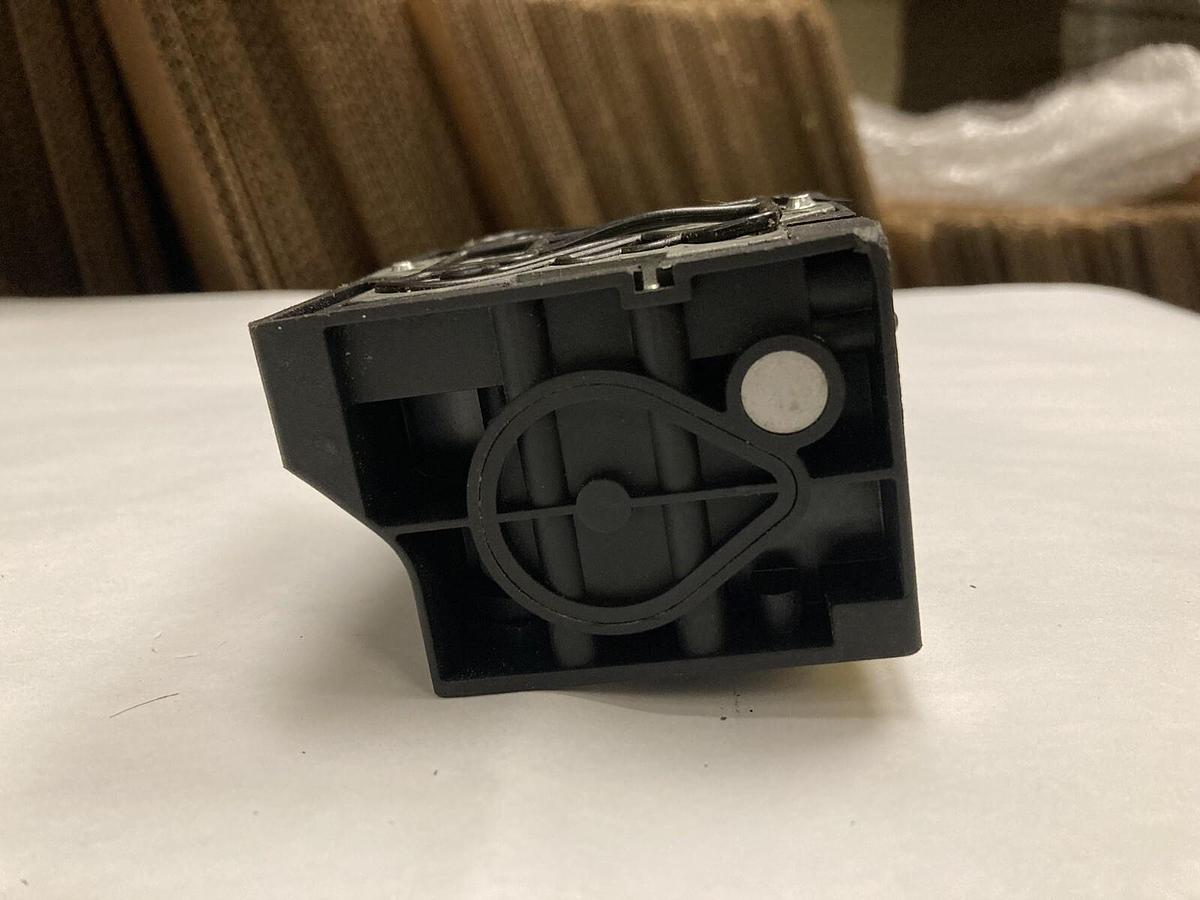 Used Parker,PVP-C3212, Soft Start Valve  1/4 INCH