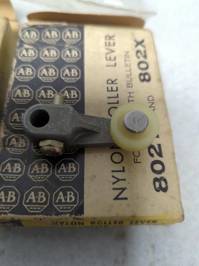 ALLEN-BRADLEY,802T-WIA-WIA,STEEL ROLLER LEVERS LOT OF 2 NOS