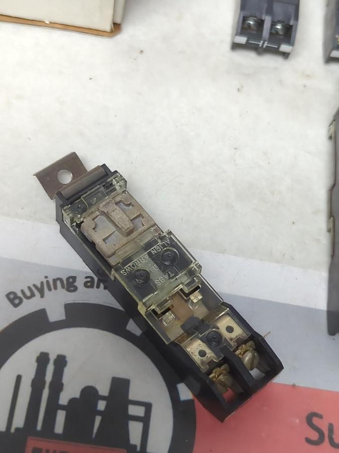 Used ALLEN BRADLEY,595-A,AUXILIARY CONTACT SER B 660VAC SIZE 0-5 LOT OF 10 PRE-OWNED