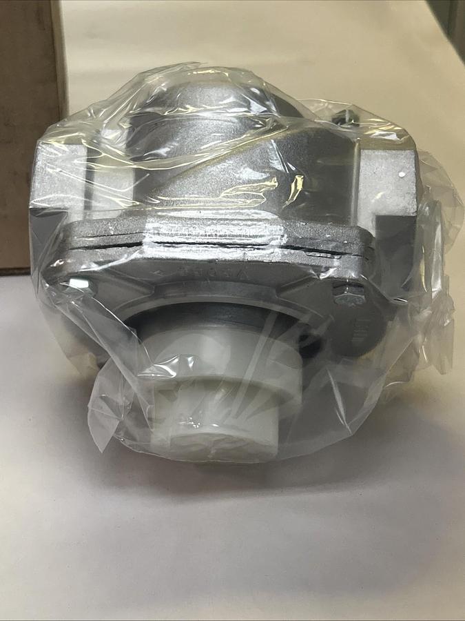 HONEYWELL,V5055A1343,INDUSTRIAL GAS VALVE 3/4INCH NPT NOS