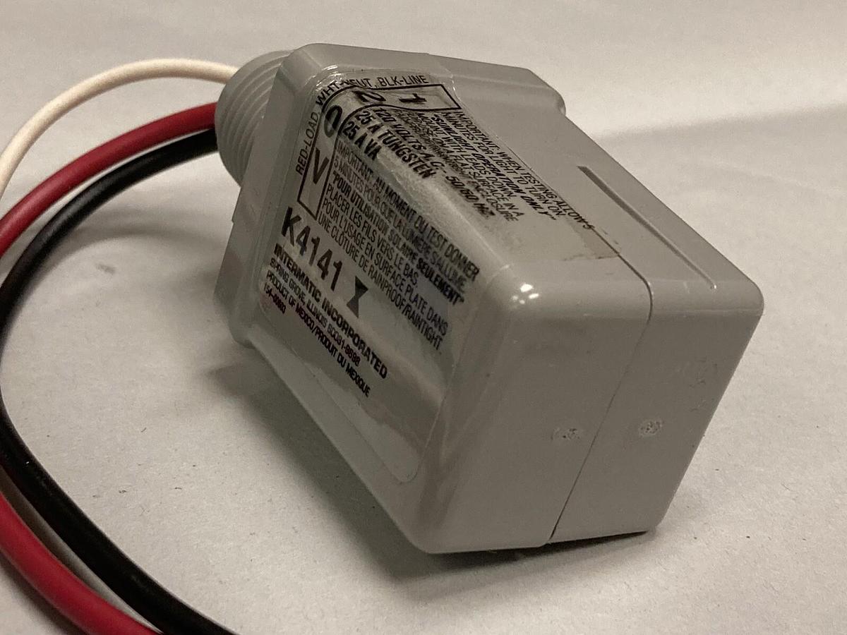 Used Intermatic,K4141C,Photo Control 25A 120VCA