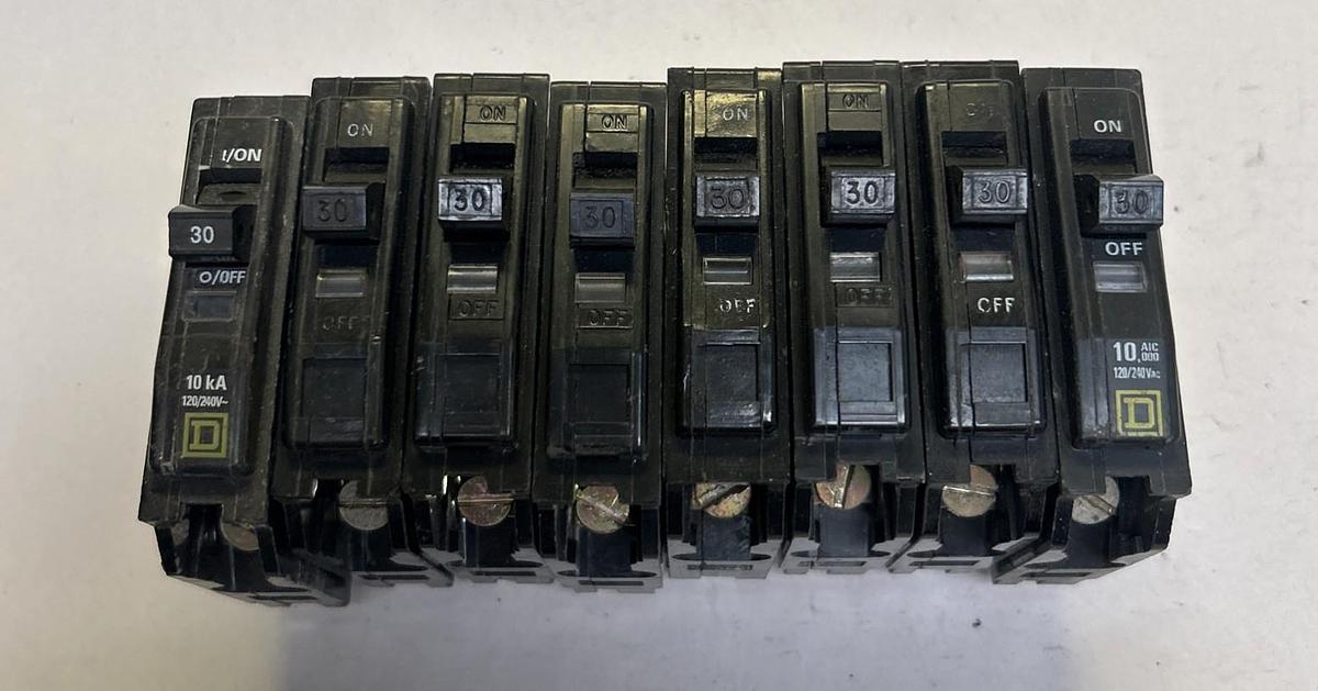 Used SQUARE D,QO130,CIRCUIT BREAKER 30A 120/240V 1P LOT OF 8