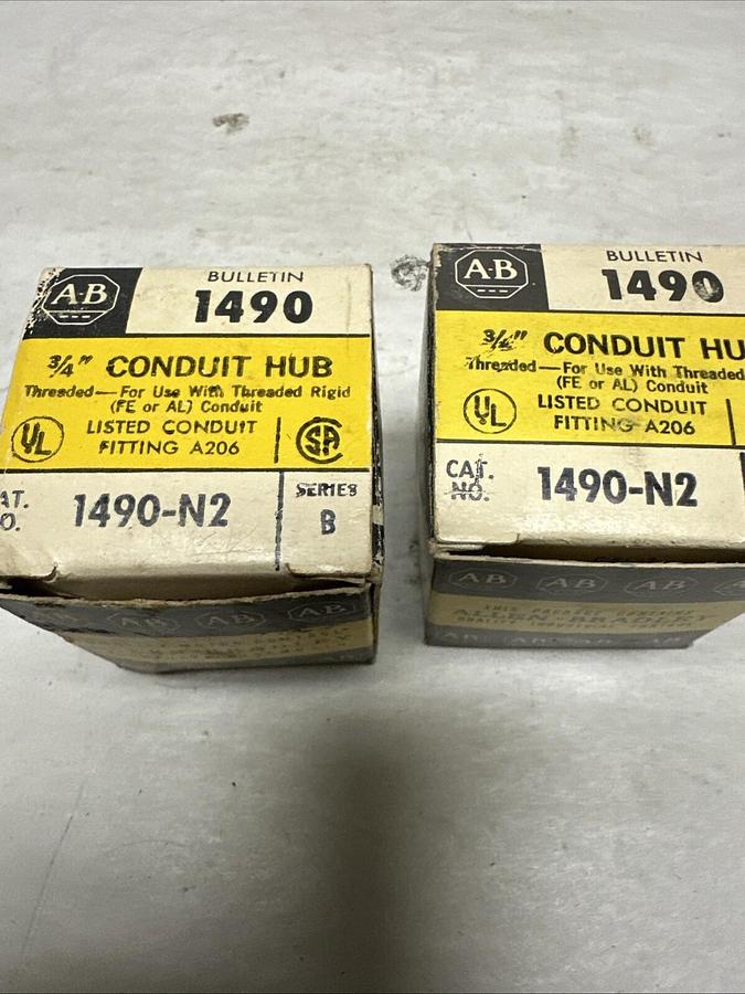 Used Allen-Bradley,1490-N2,Conduit Hub 3/4" Lot of 2