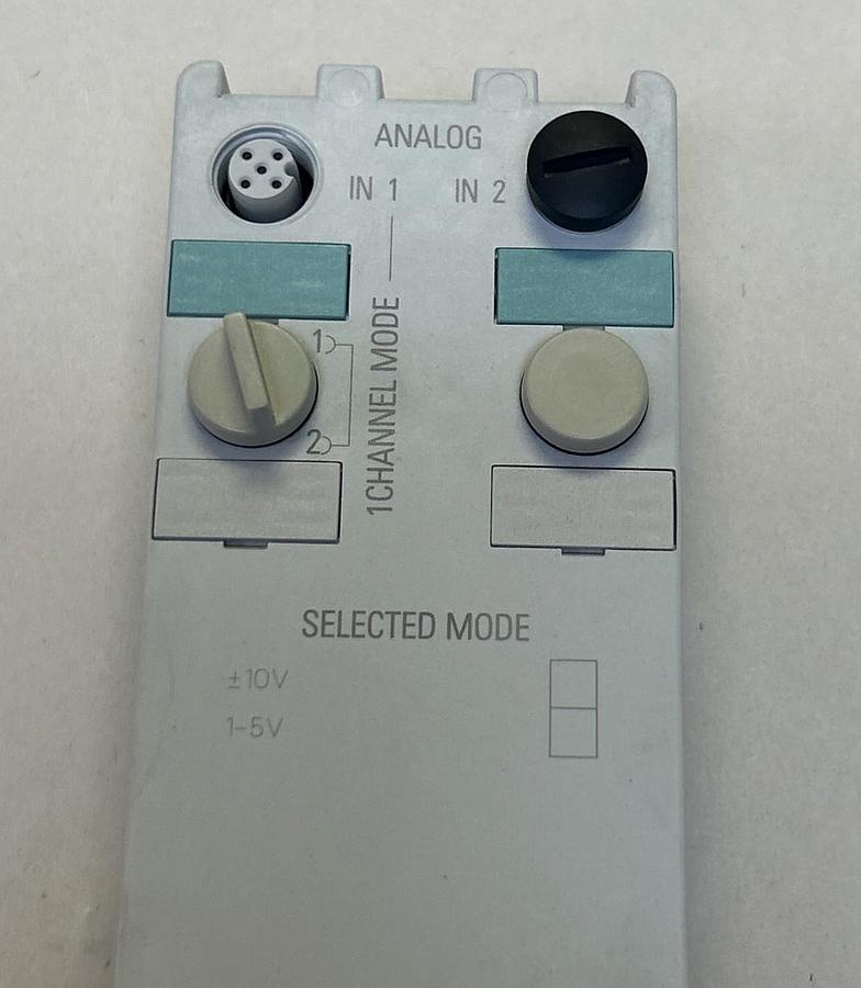 Used SIEMENS,3RK1207-2BQ40-0AA3,COMPACT INPUT MODULE
