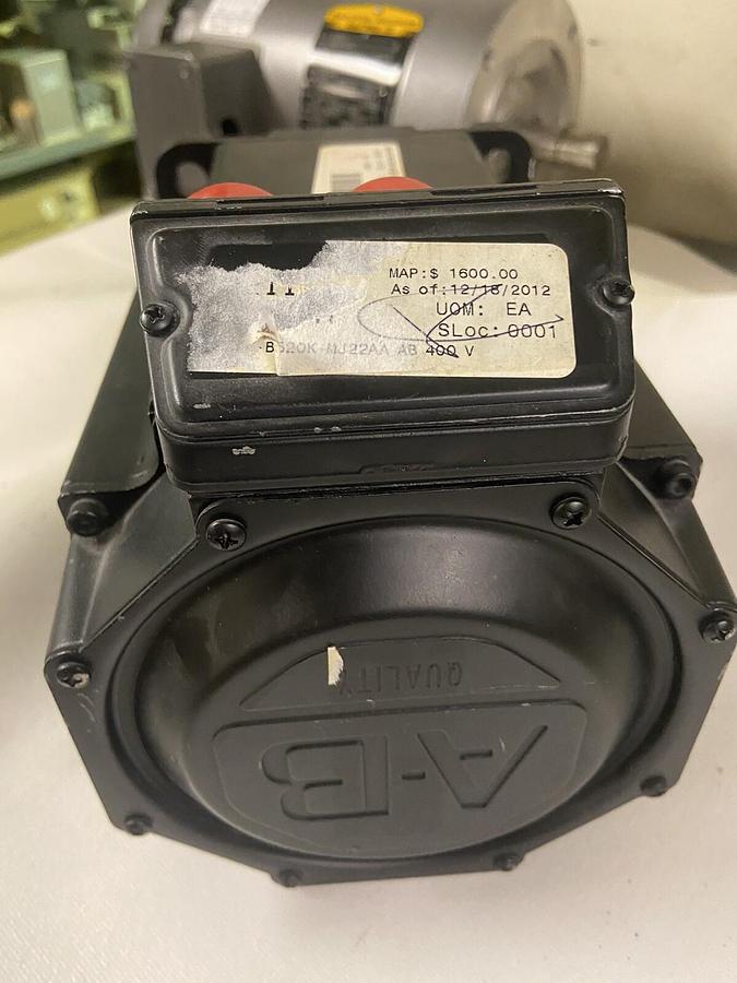 Used Allen Bradley,MPL-B520K-MJ24AA,Servo Motor Series A